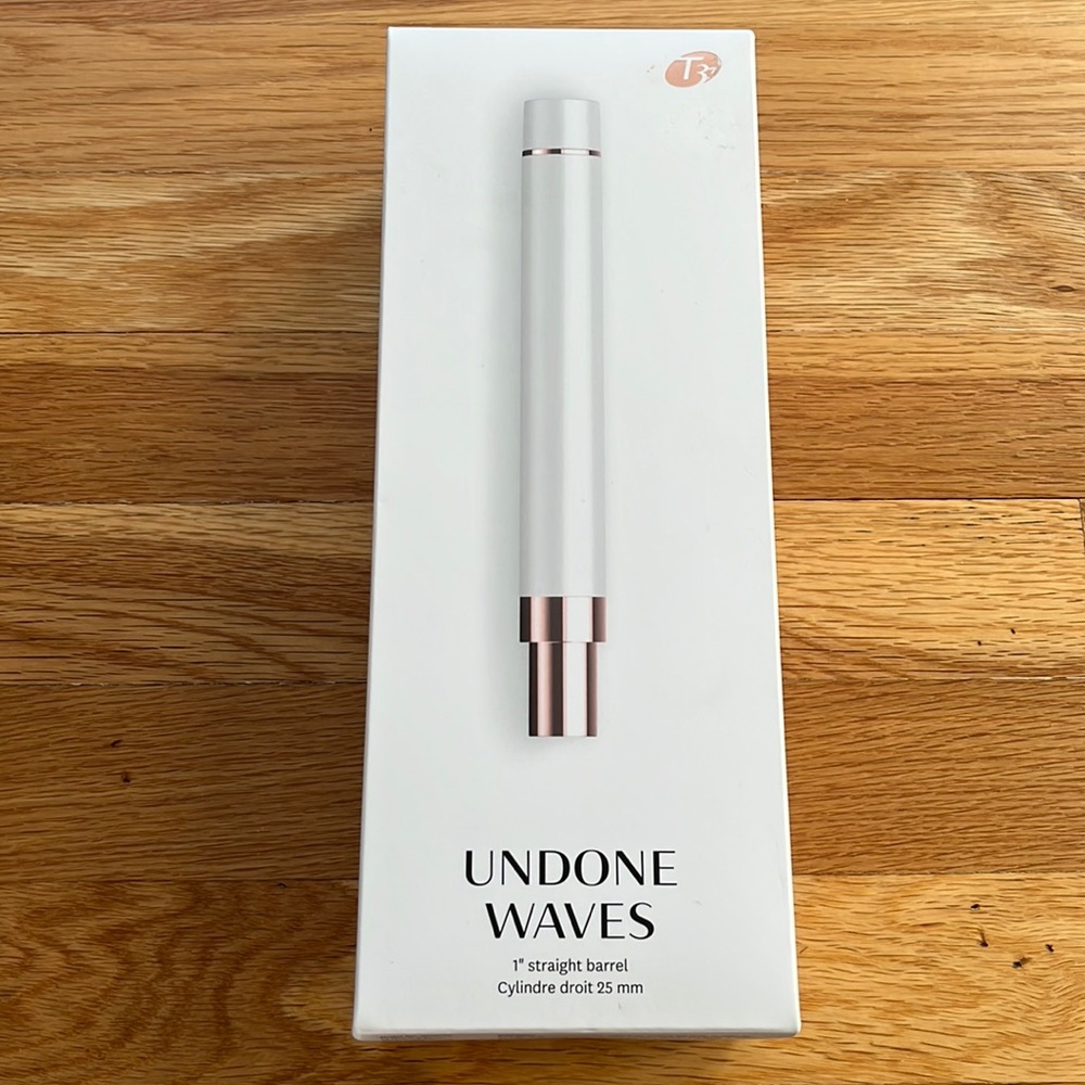New in Box T3 Hair Curler, Undone Waves. 1 Inch Barrel Never opened. - Picture 1 of 15